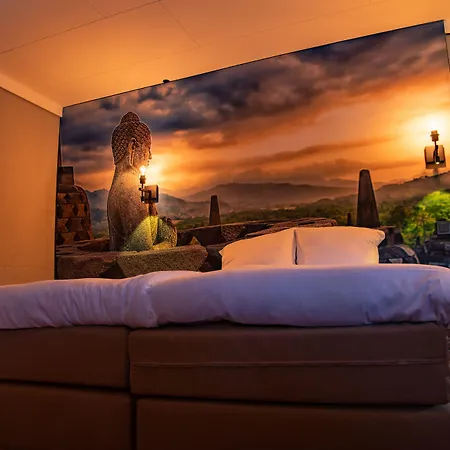 Hotel Four