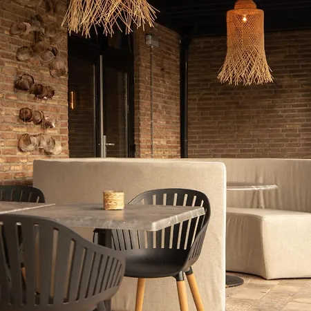 ホテル Four ヘルドロップ